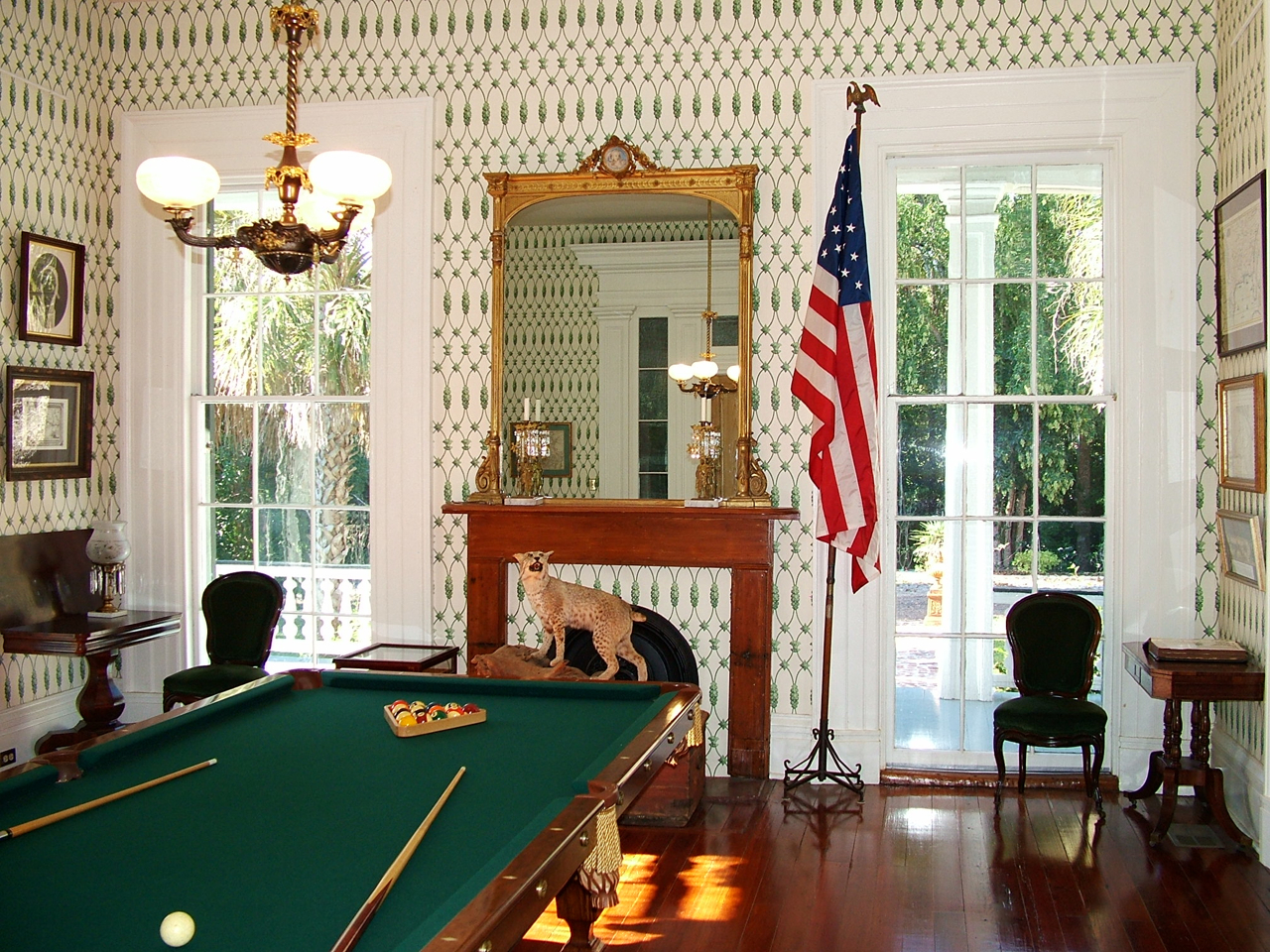 Billiard Hall at Bed & Breakfast near Natchez Trace