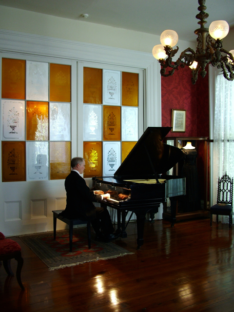 Natchez Trace Entertainment in the Antebellum Music Room